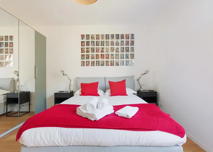 Guesthost - Bright And Modern *