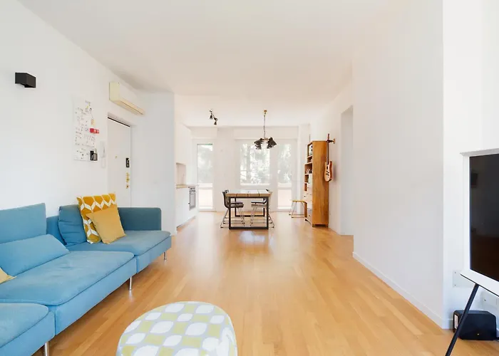 Guesthost - Bright And Modern Apartamento Milão